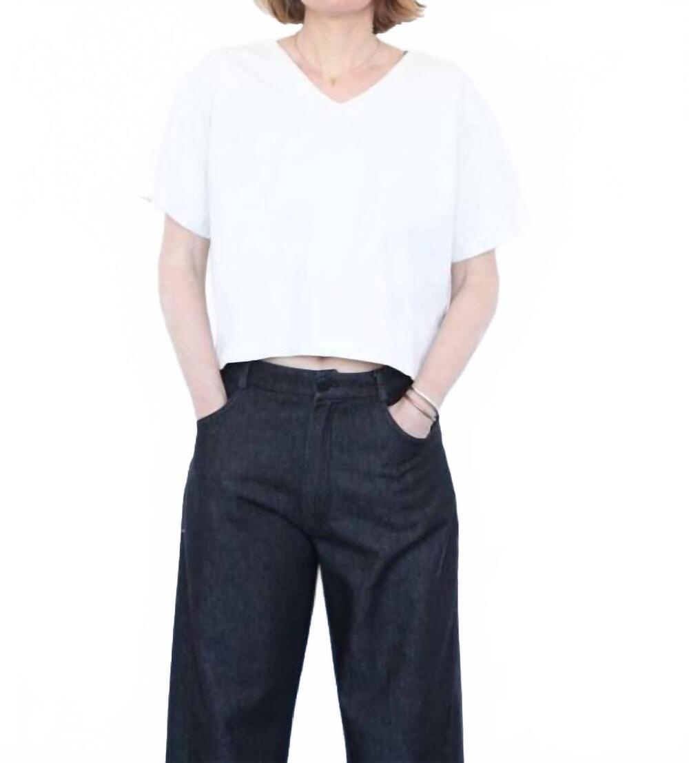 NEW BRYN WALKER v-neck short sleeve crop tee in white